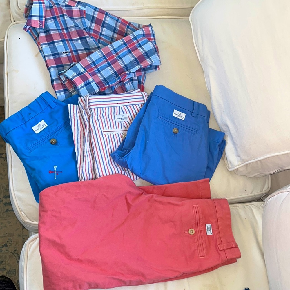 Vineyard Vines boys spring/summer lot size 14